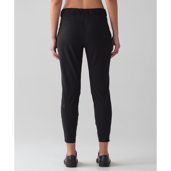 NWT Lululemon On The Fly Pant 7/8 Woven Black - Picture 5 of 7